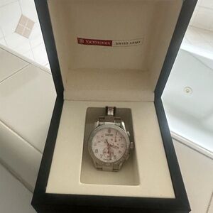 Victorinox Swiss Army Chrono Classic Silver Dial Bracelet 241315